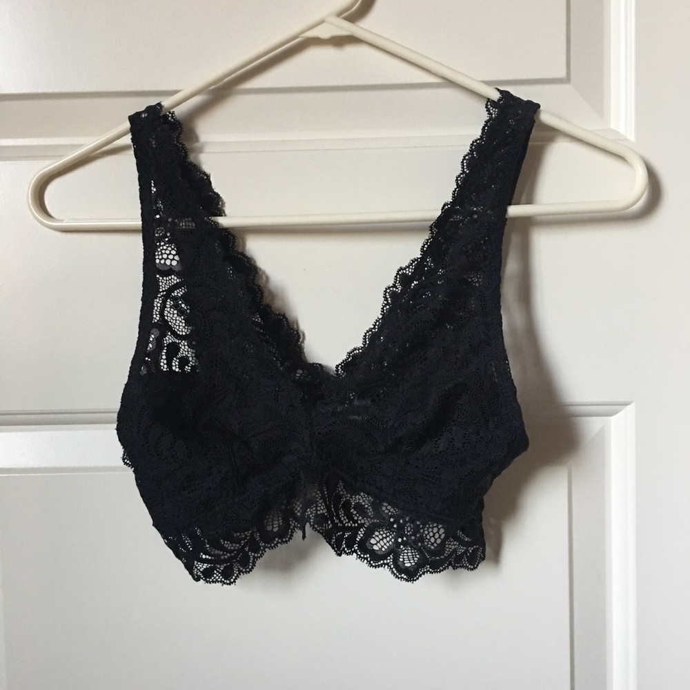 black lace bralette